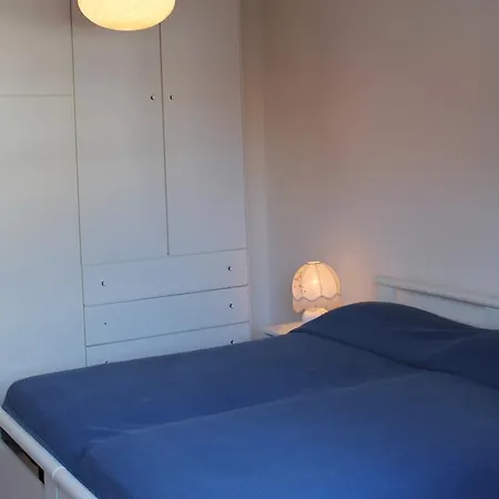 Apartment 5